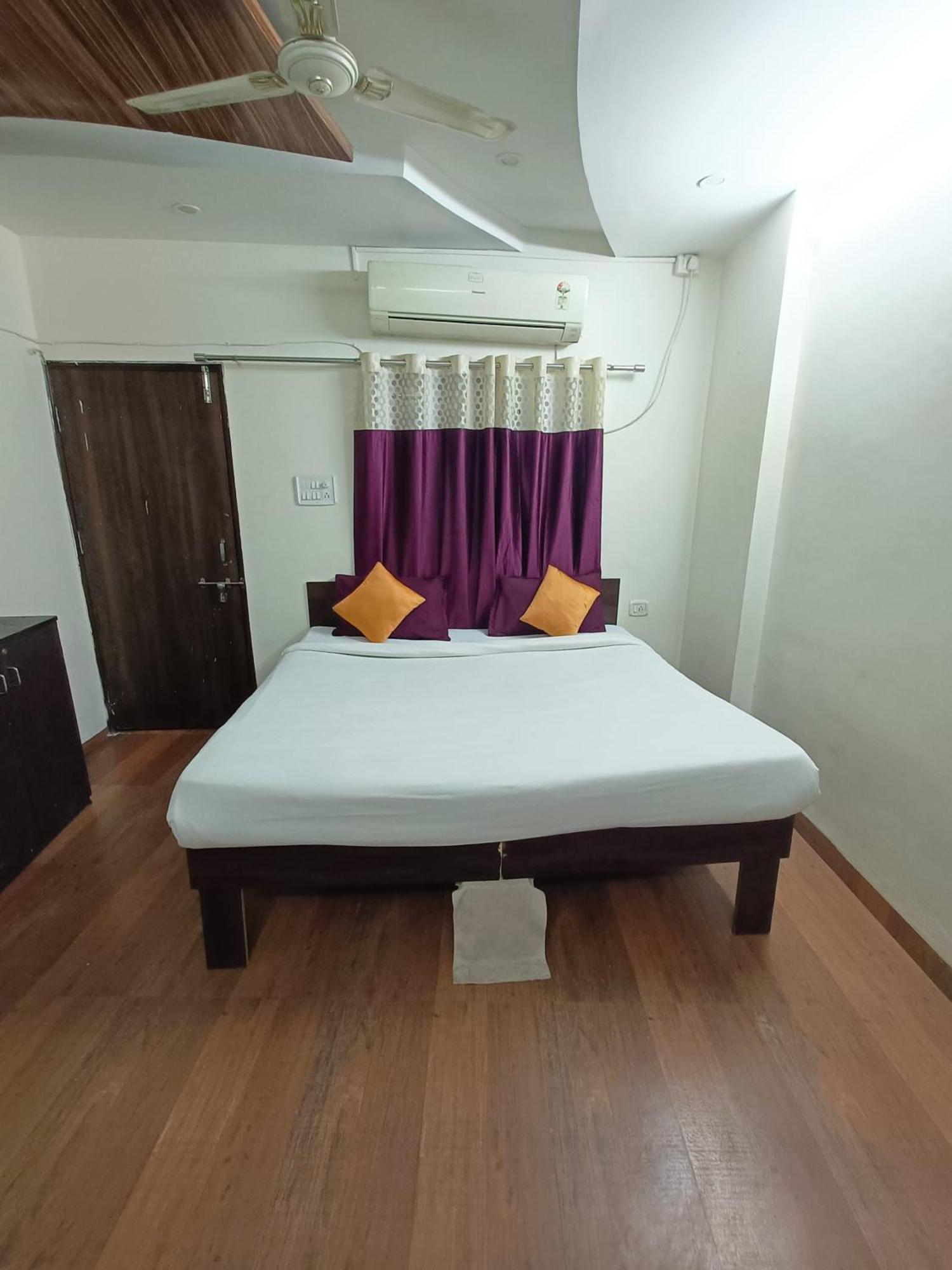 Hotel Rose Valley Indore Extérieur photo